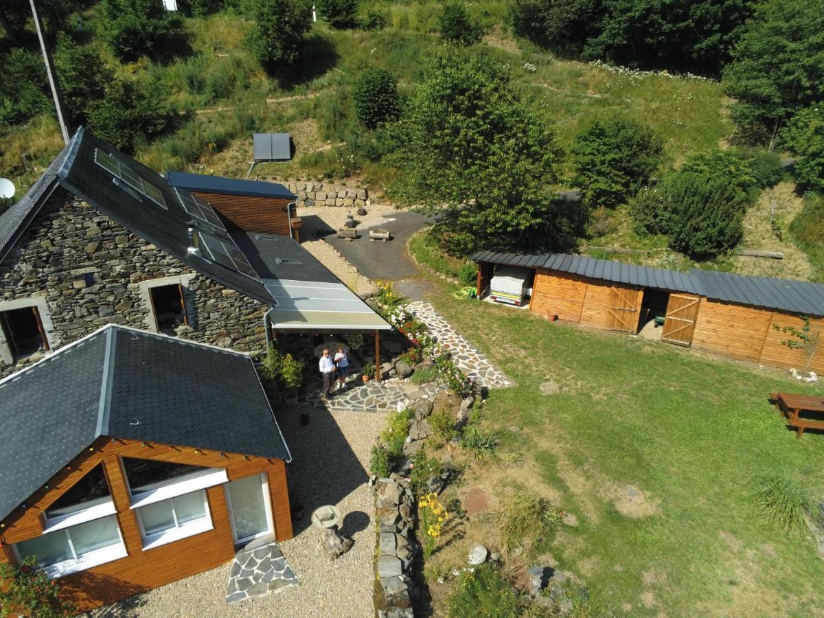 Chambres D'Hotes Le Lepadou-Bas Saint-Chely-d'Aubrac Exterior photo