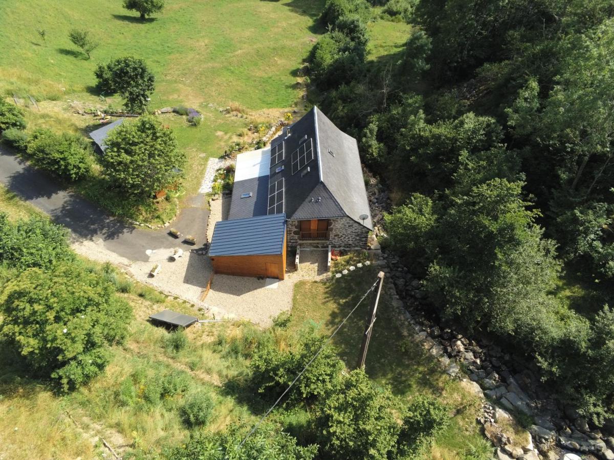 Chambres D'Hotes Le Lepadou-Bas Saint-Chely-d'Aubrac Exterior photo