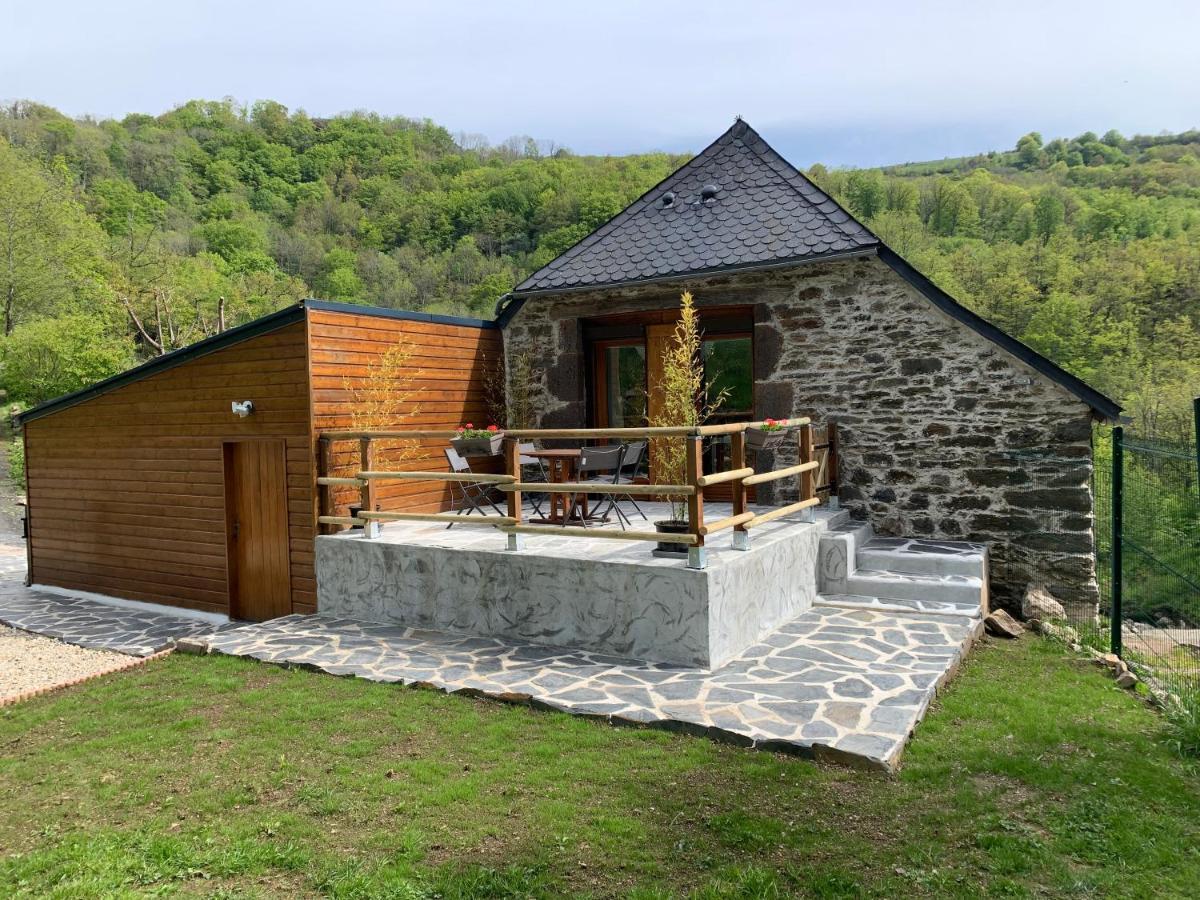 Chambres D'Hotes Le Lepadou-Bas Saint-Chely-d'Aubrac Exterior photo