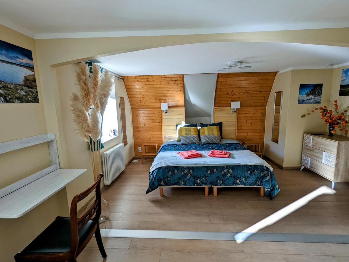 Chambres D'Hotes Le Lepadou-Bas Saint-Chely-d'Aubrac Exterior photo